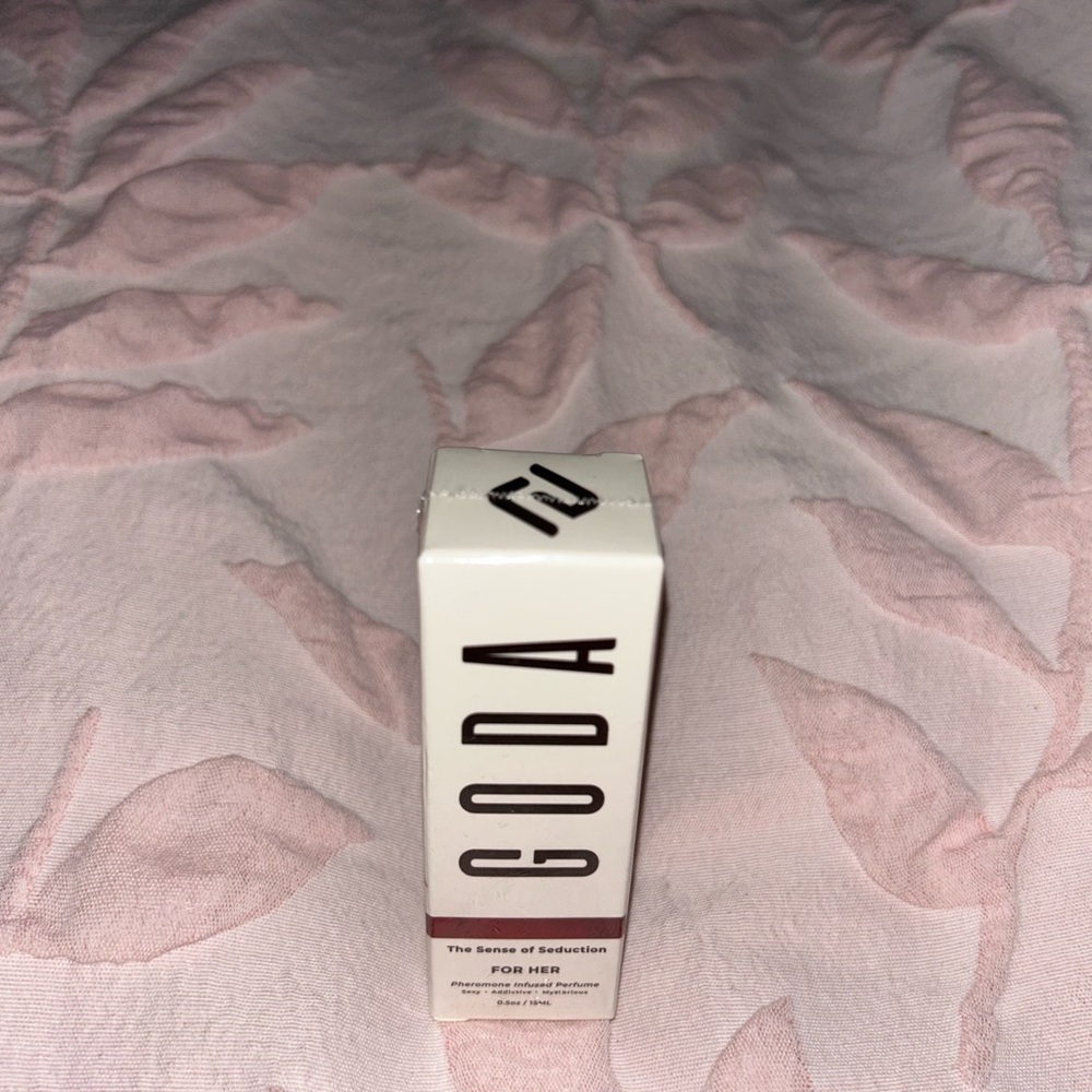 Goda for her perfume..sealed brand new
